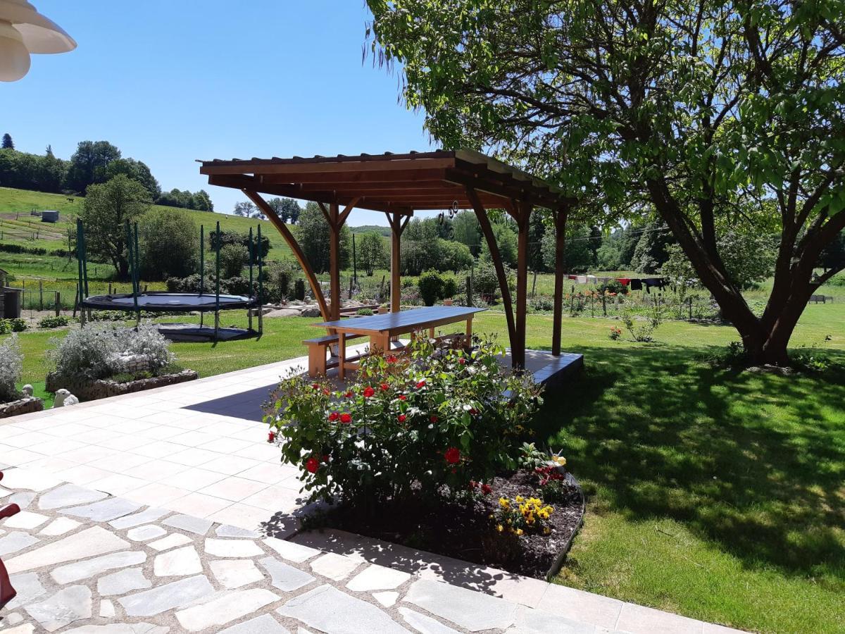 Village De Vie Saint-Vaury Экстерьер фото